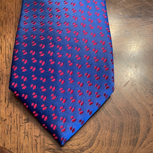 NWT Neumann Marcus 100% silk vintage tie in blue and red - Picture 2 of 10